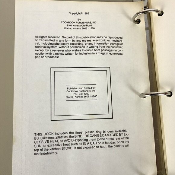 Family Affair Cookbook By Juanita Sparks Vintage 1985 Three-Ring Binder - Picture 4 of 12